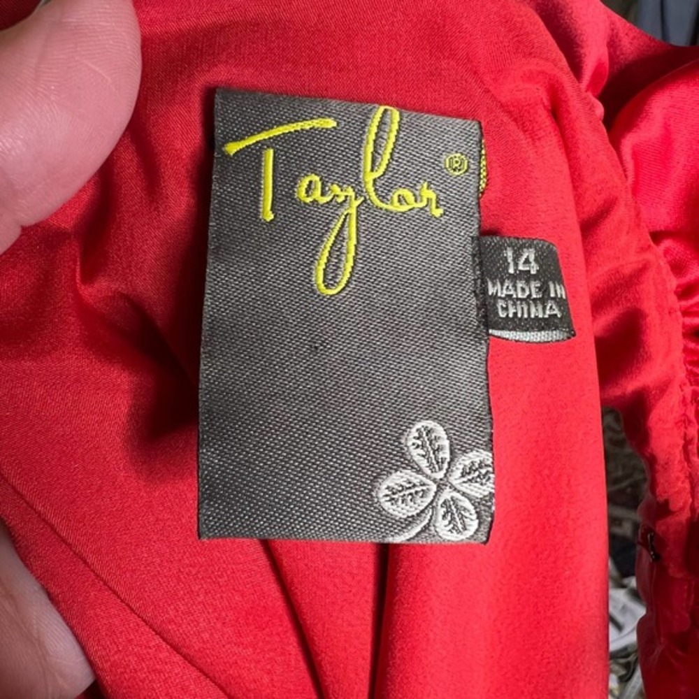 Taylor‎ Red Fully Lined Party Dress Size 14 Ruffle Collar - Picture 5 of 9